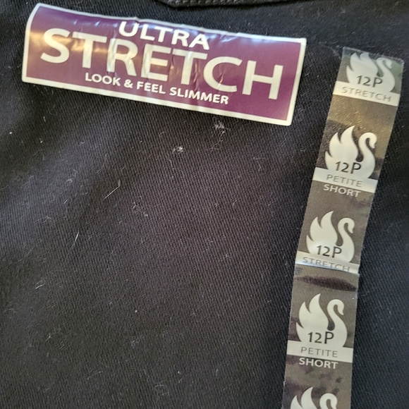 Gloria Vanderbilt black jeans size 12P - Picture 2 of 6